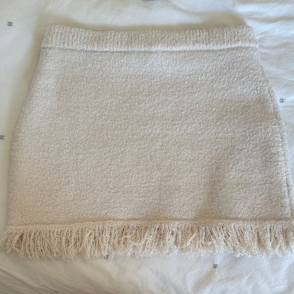Zara Ivory Knit mini skirt